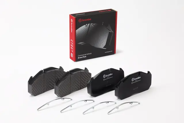 Bremseklosser MERCEDES-BENZ/RENAULTS/SET BREMBO 