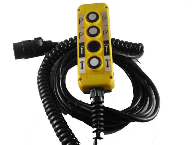 Cable remote control 4 fct./socket Bär Cargolift 