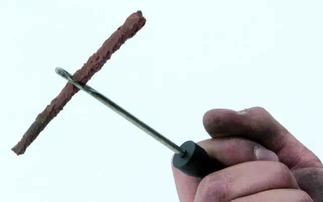 LV TUBELESS TIRE REPAIR KIT Clas 