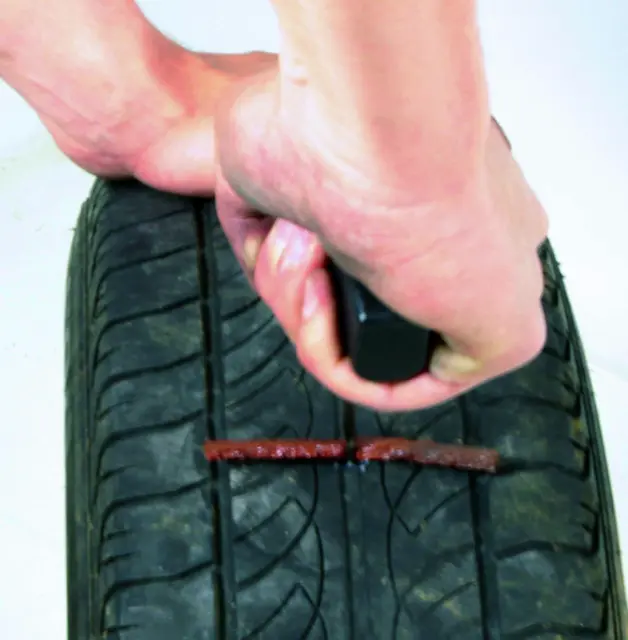 LV TUBELESS TIRE REPAIR KIT Clas 