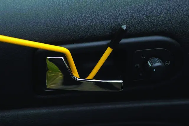U-SHAPED SEMI-RIGID ROD TO HOOK DOOR HAN Clas 
