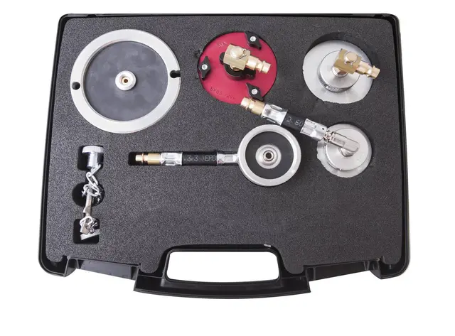 5 PLUG SET FOR BRAKE/CLUTCH BLEEDERS Clas 