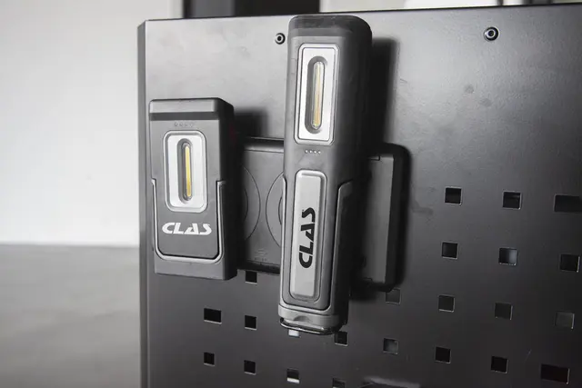 DUAL INDUCTION CHARGING BASE Clas 