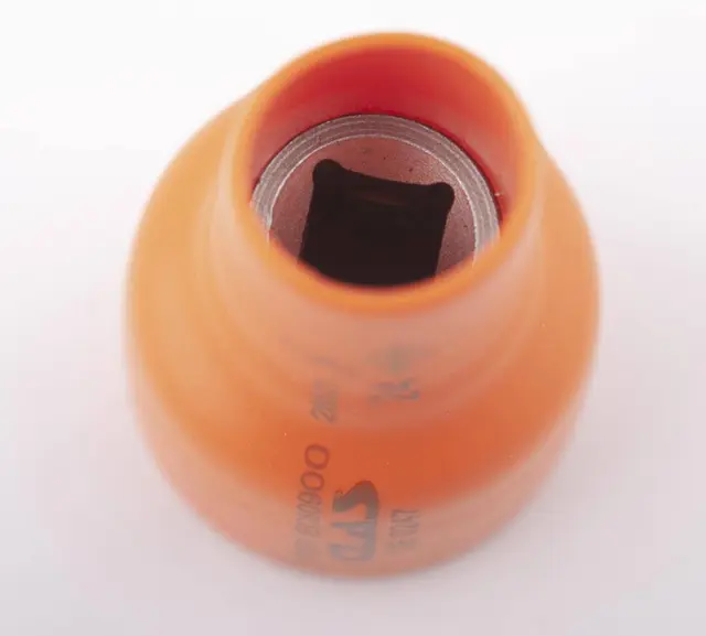 3/8" DOUBLE HEX INSULATED SOCKET 24mm Clas 
