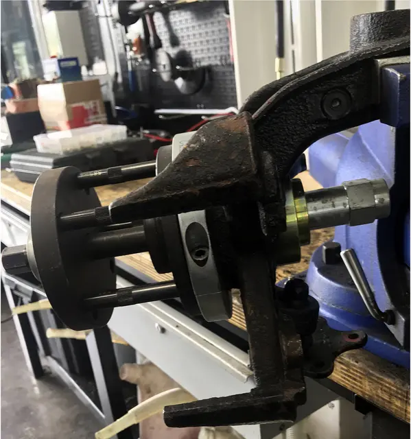 BEARING REMOVAL TOOL 2nd GENERATION 2.1 Clas 