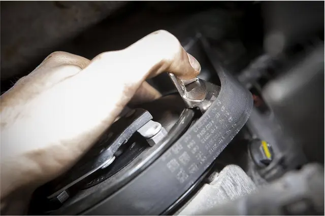 STRETCH BELT INSTALLATION AND REMOVAL CO Clas 