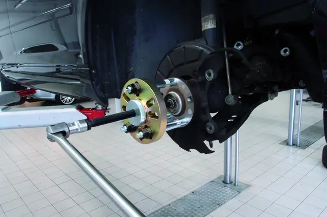 MULTI-BRAND HUB PULLER (CARS & LCV) Clas 