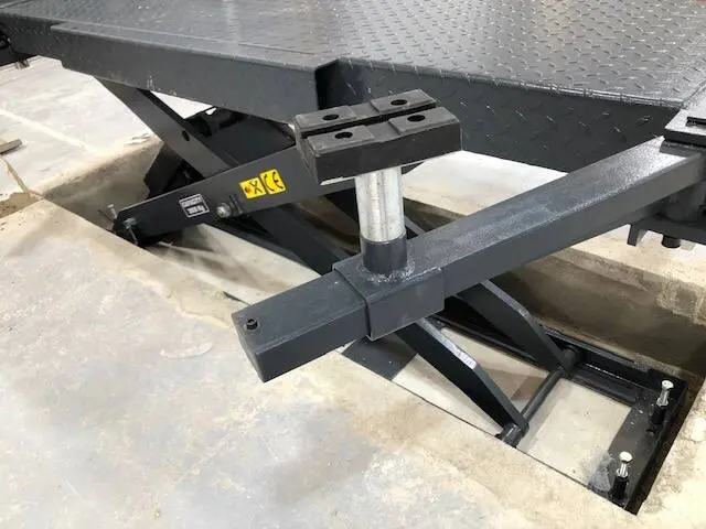 BODY REPAIR LIFT TABLE MONO CYLINDER WIT Clas 