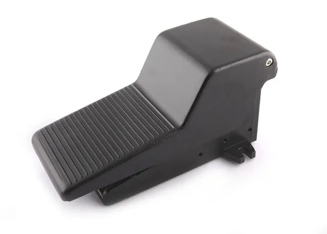HYDROPNEUMATIC PEDAL FOR PRESS 30-50T Clas 