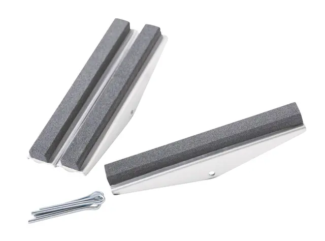 3 STONE SET Clas 