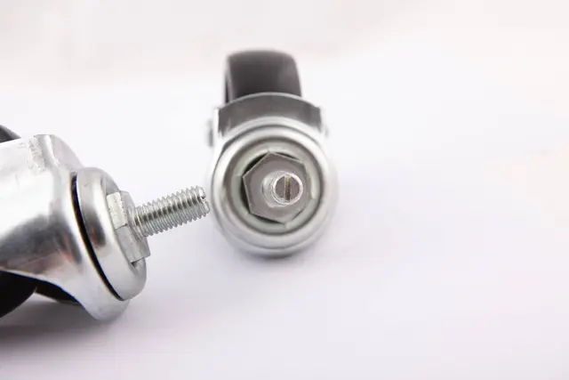 PAIR OF PIVOTING WHEELS Ø75x30mm Clas 
