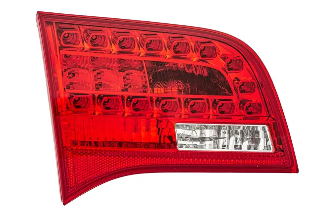 Baklykt AUDI A6 Avant 03/05- Ve. Hella 
