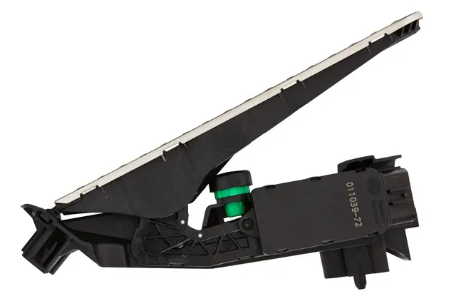 ACCELERATOR PEDAL SENSOR             6PV Hella 