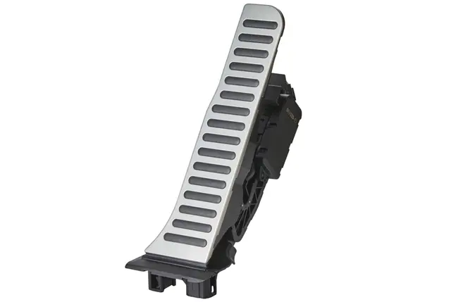 ACCELERATOR PEDAL SENSOR             6PV Hella 