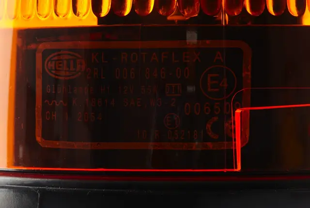 ROTATING BEACON H 12V YELLOW MGS12   2RL Hella 