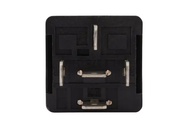 CHANGE OVER RELAY 24V                4RD Hella 
