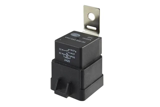 CHANGE OVER RELAY 24V                4RD Hella 
