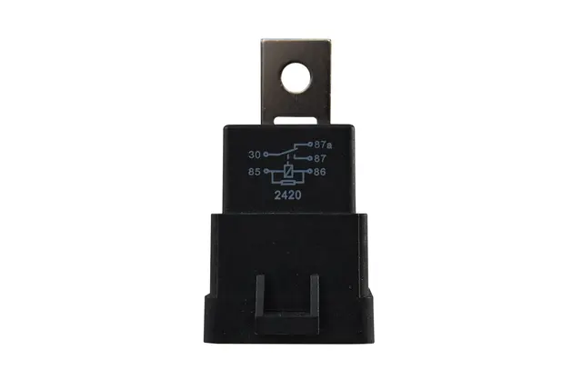 CHANGE OVER RELAY 24V                4RD Hella 