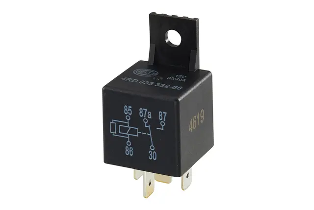 CHANGE OVER RELAY 12V                4RD Hella 
