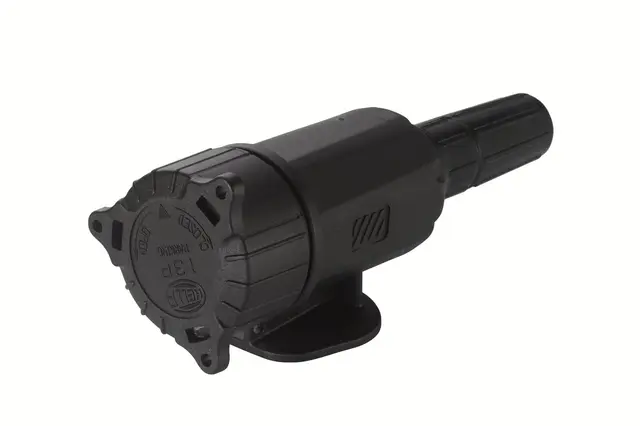 13-polet plaststøpsel med skrukontakt Hella 