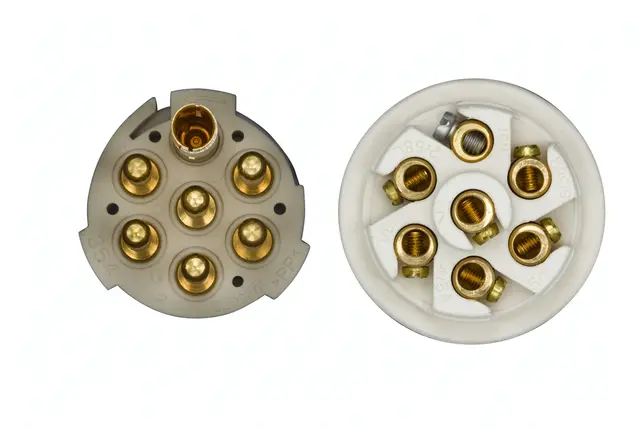 Kontakt 7 polet 1185 Hella 