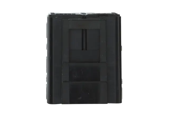 PLUG IN FEMALE HOUSING TYP II        8JD Hella 