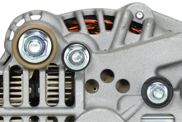 ALTERNATOR 28V                       8EL Hella 