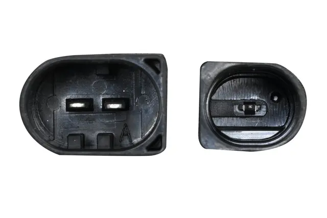 ALTERNATOR                           8EL Hella 