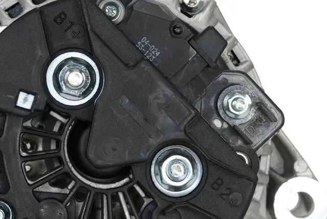 ALTERNATOR  14 V                     8EL Hella 