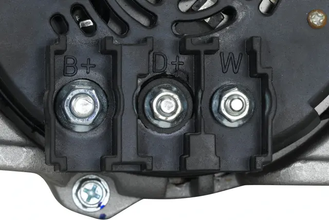 ALTERNATOR  14 V                     8EL Hella 