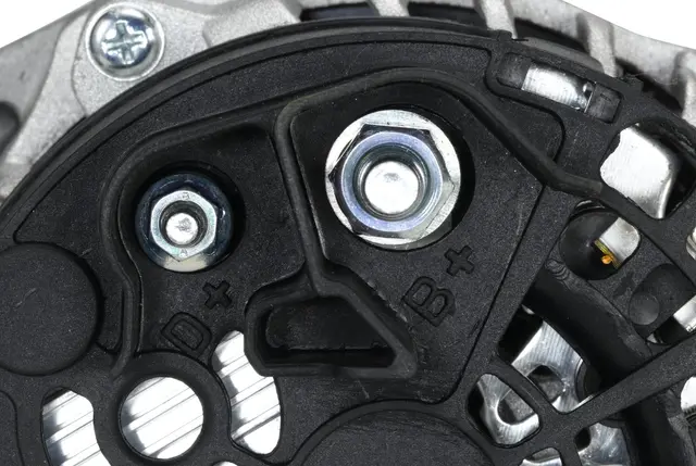 ALTERNATOR                           8EL Hella 
