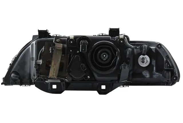 Lysk. Xenon HØ. BMV 5 E39 Hella 