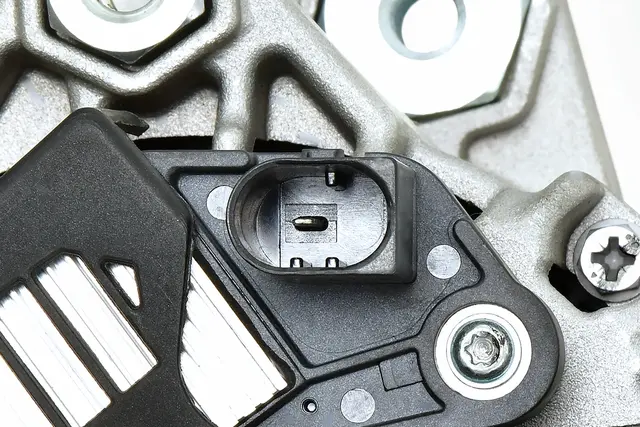 ALTERNATOR                           8EL Hella 