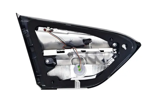 LAMP SZR RH MGD12    IAM             2TZ Hella 
