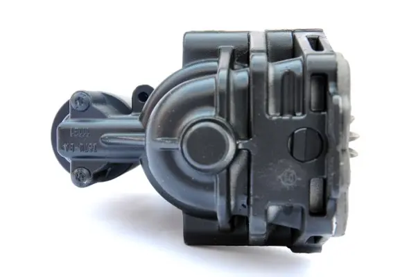 STARTER 12V 2.2KW                    8EA Hella 