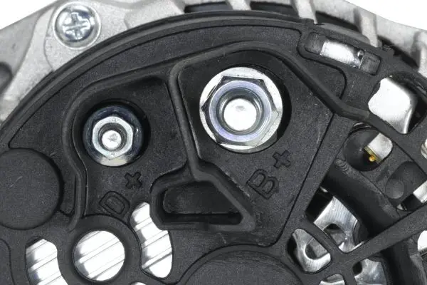 ALTERNATOR                           8EL Hella 