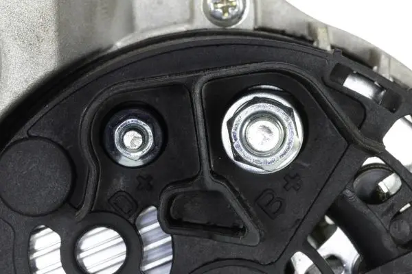 ALTERNATOR                           8EL Hella 