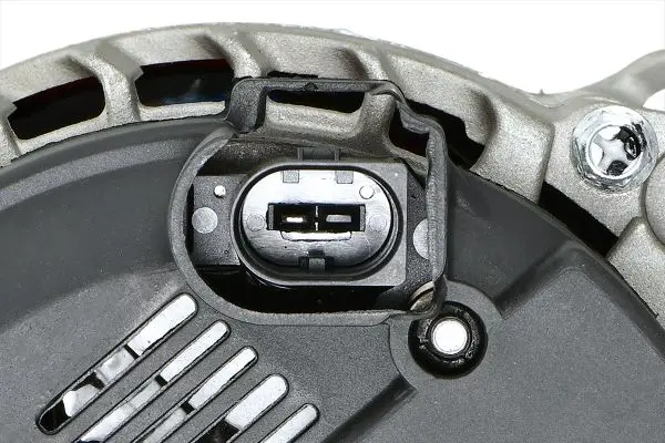 ALTERNATOR                           8EL Hella 