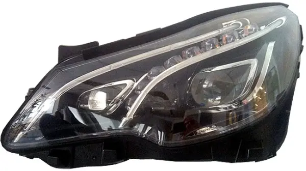 Mercedes Hovedlampe Høyre LED Hella 