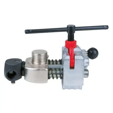 Universal flange tool 