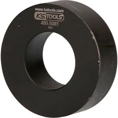 Pulling ring for wheel stud 