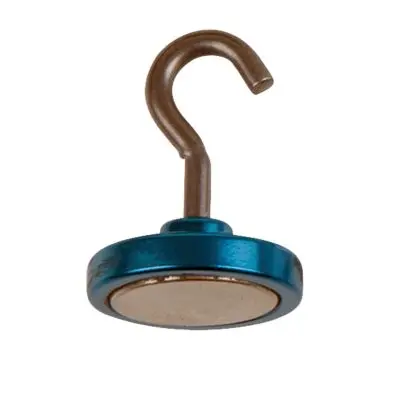 Hooks with magnet 