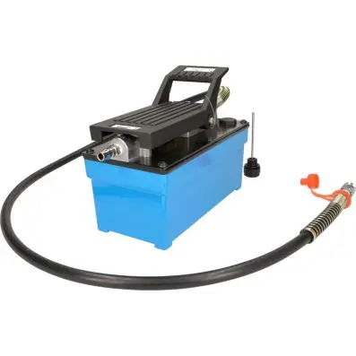 Air-hydraulic foot pump 