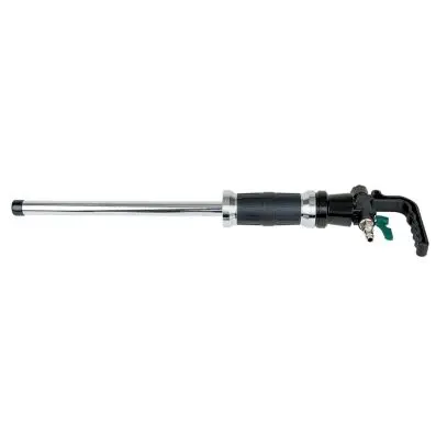 Panel beating hammer with impact weight 