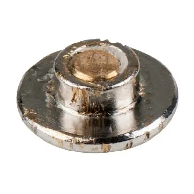 Output button cap 