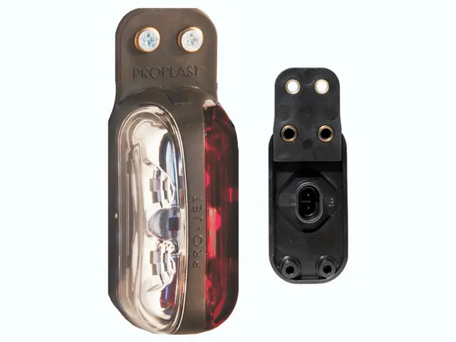 LED End Outline Marker Lamp PRO-JET red/ AMP Superseal connector, 12/24V, flexibl 