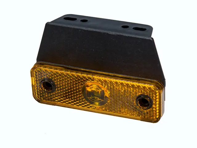 LED Sidemarker Lamp PRO-REP 24V, bracket 90° 