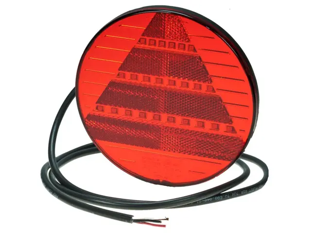 LED Rear Combination Lamp PRO-DISC 12/24V, cable 1,8m, with triangle reflex 