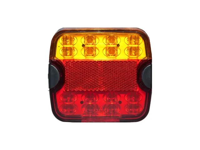 LED Rear Combination Lamp PRO-AGRILED wi 10-30V, cable 0,5m + bajonet conector 5- 