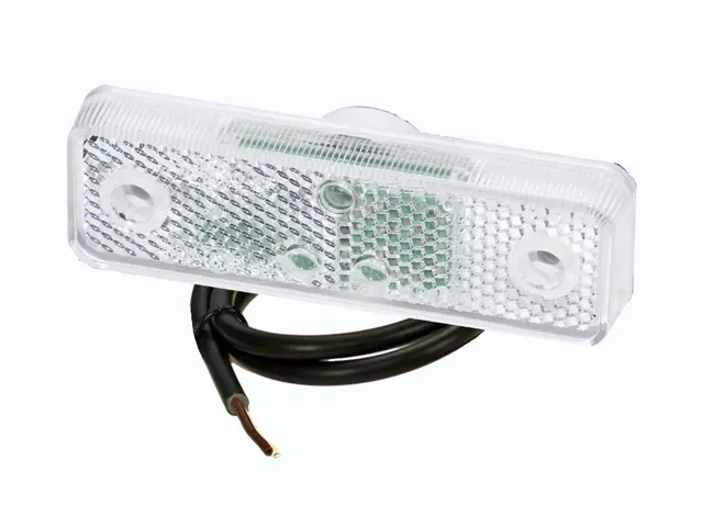LED Front Position Lamp 24V 90°-cable connection, cable 0,5m 